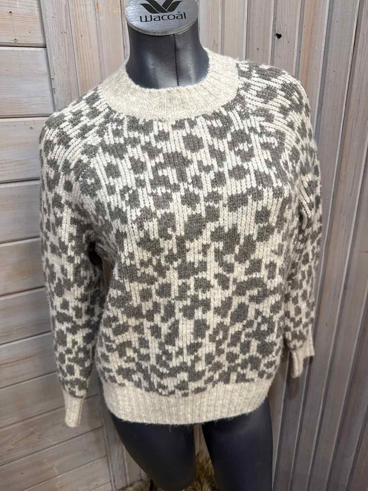 S - Old Navy Sweater