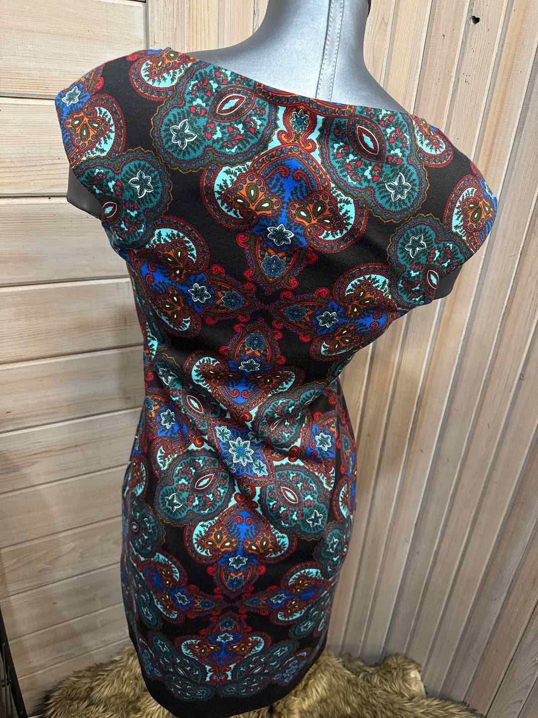6 - London Times Dress