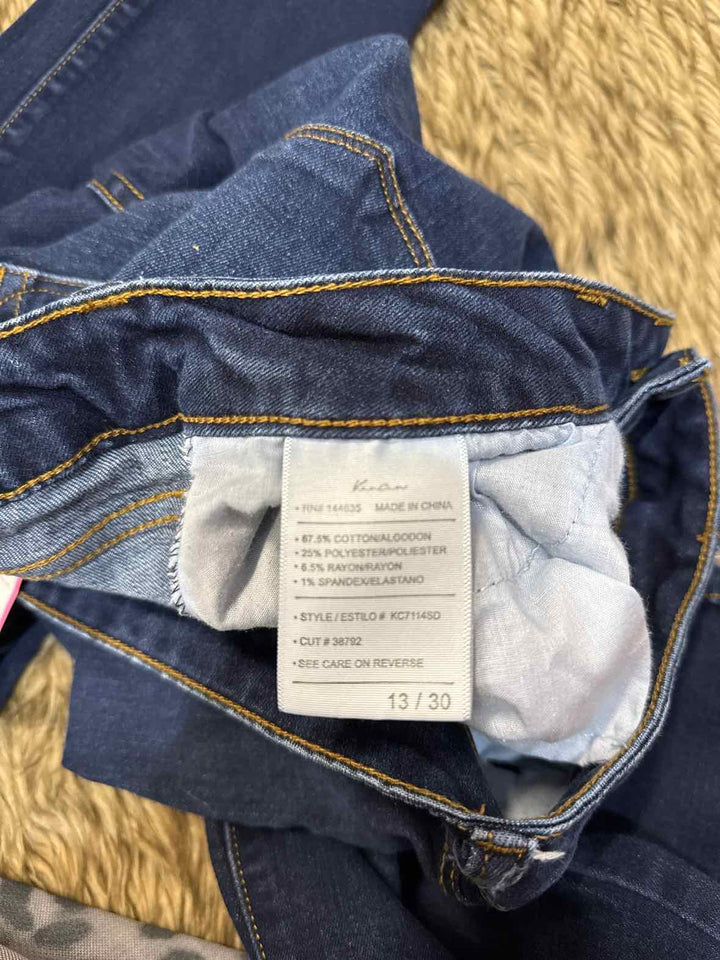 13 - Kancan Jeans