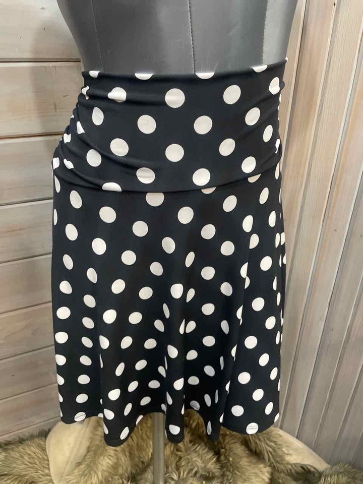 L - Maurices Skirt