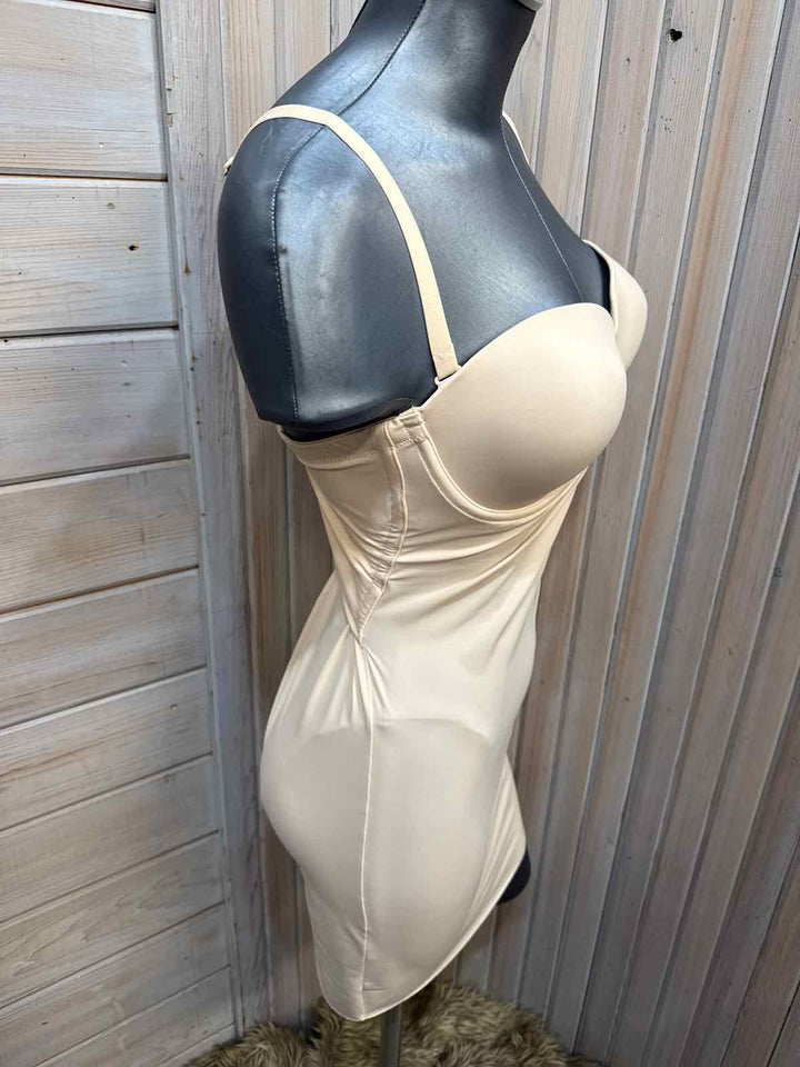 38C - Maidenform Dress Shapewear