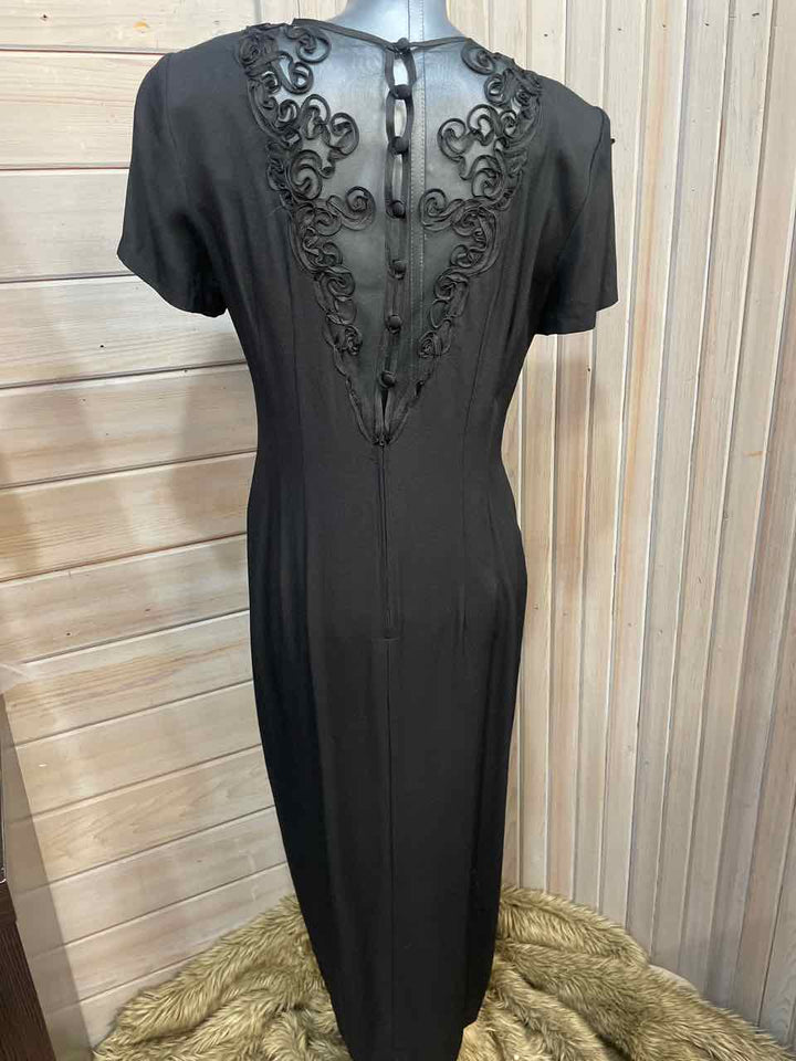 12 - S.L.Fashions Dress