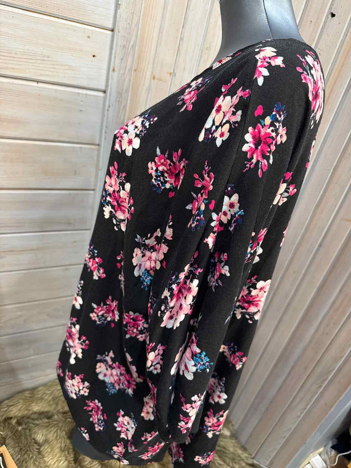 L - LuLaRoe Kimono