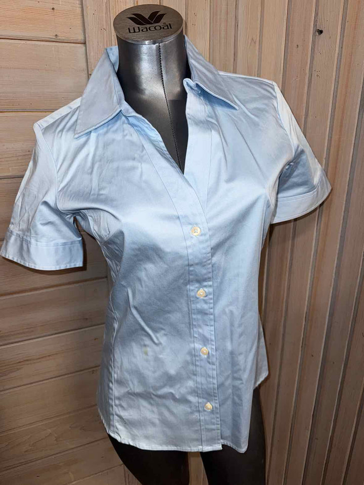 M - Banana Republic Button Down