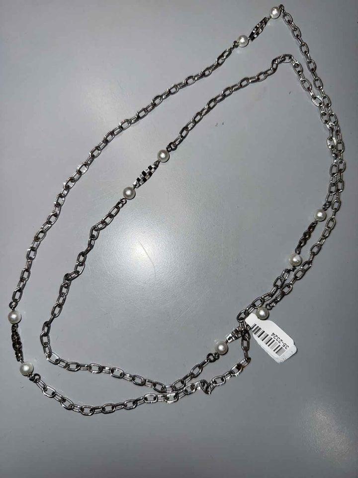 Jewelry - Chain & Pearl Necklace