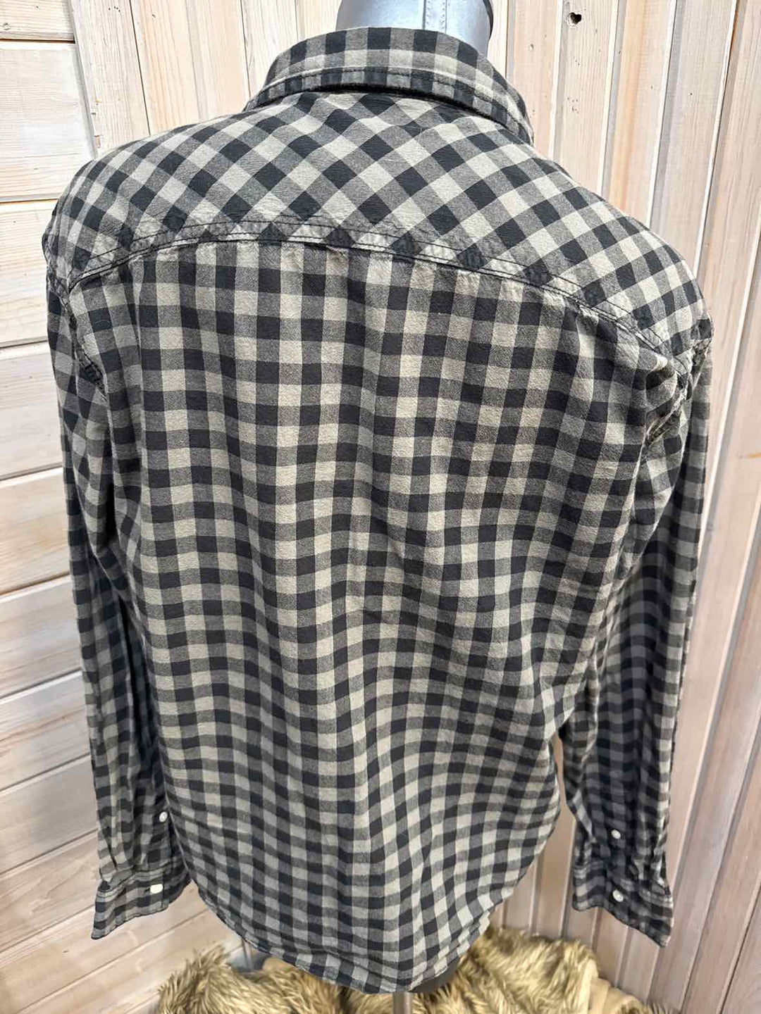 XL - Arizona Button Down
