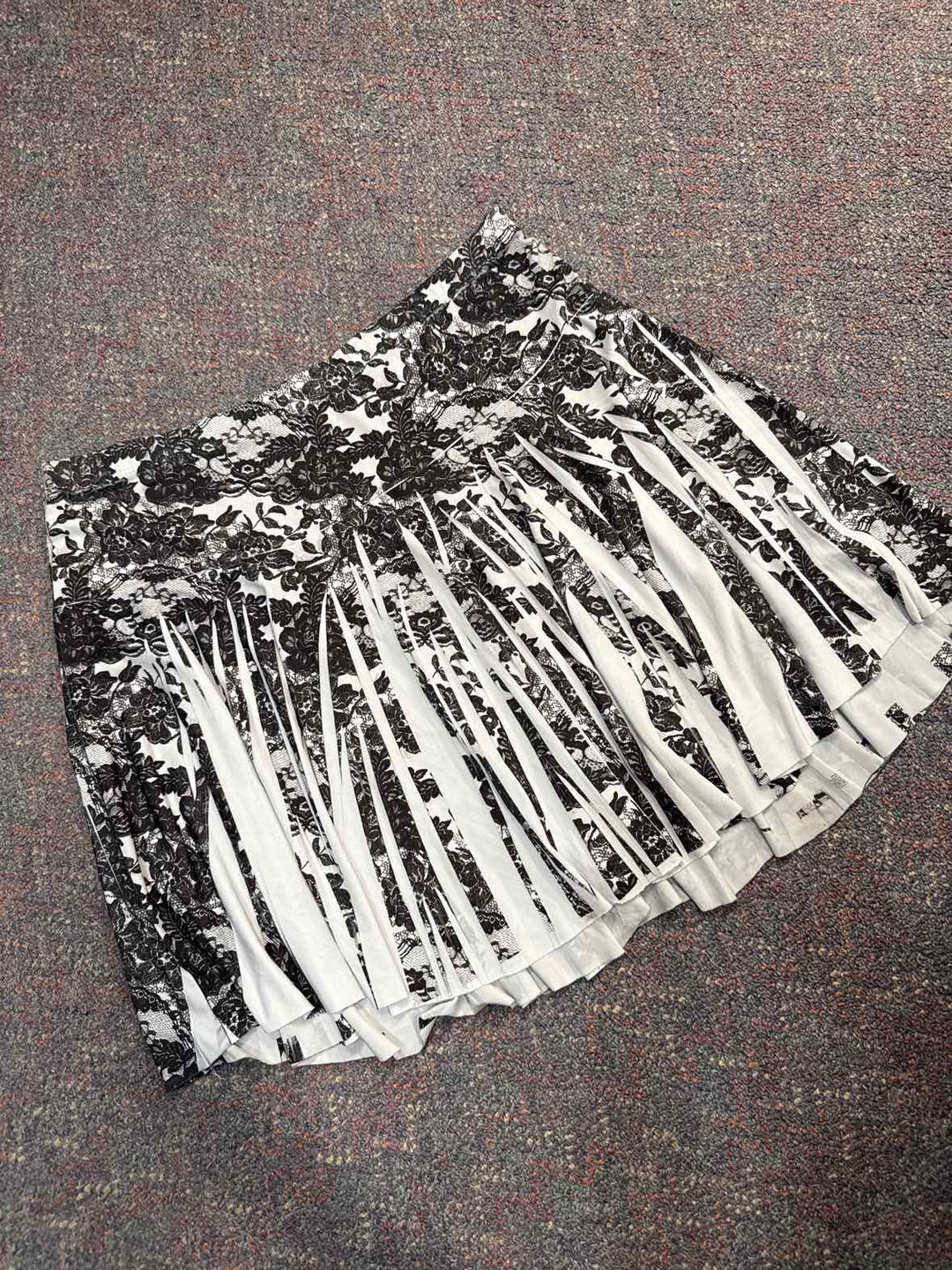 XL - Unbranded Skirt