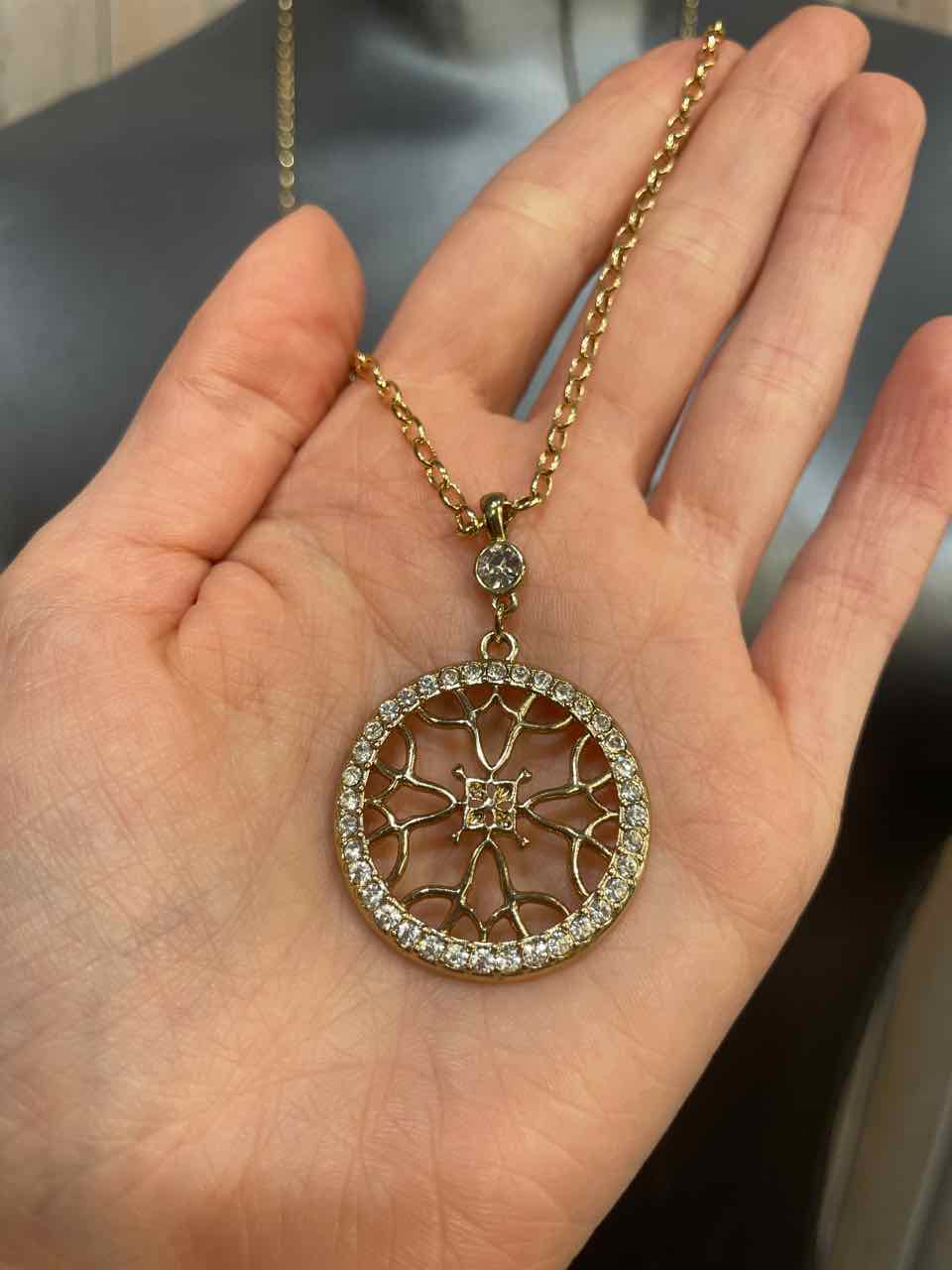 Jewelry - Avon NRT Necklace with Bracelet