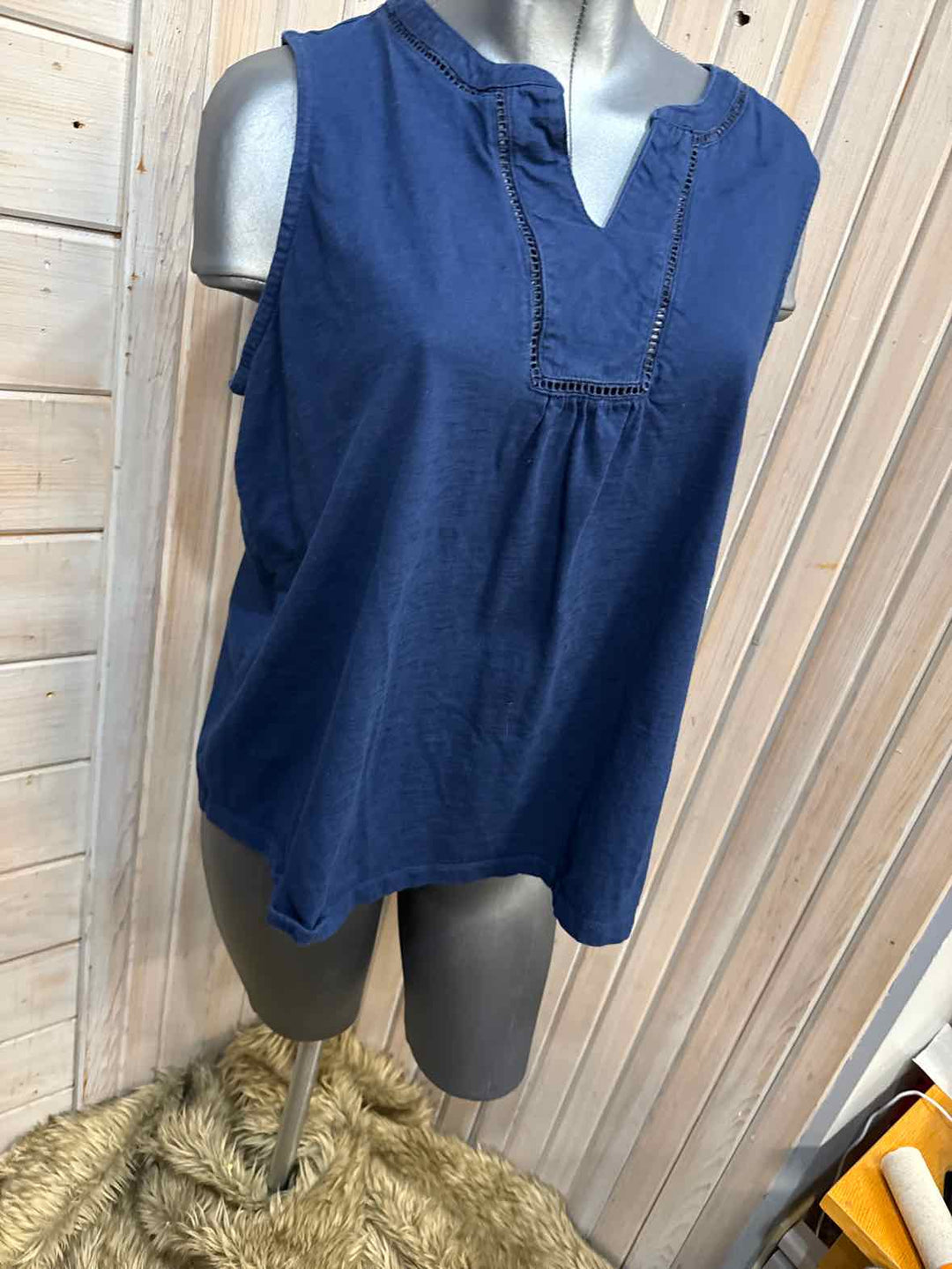 1X - St. John's Bay Tank