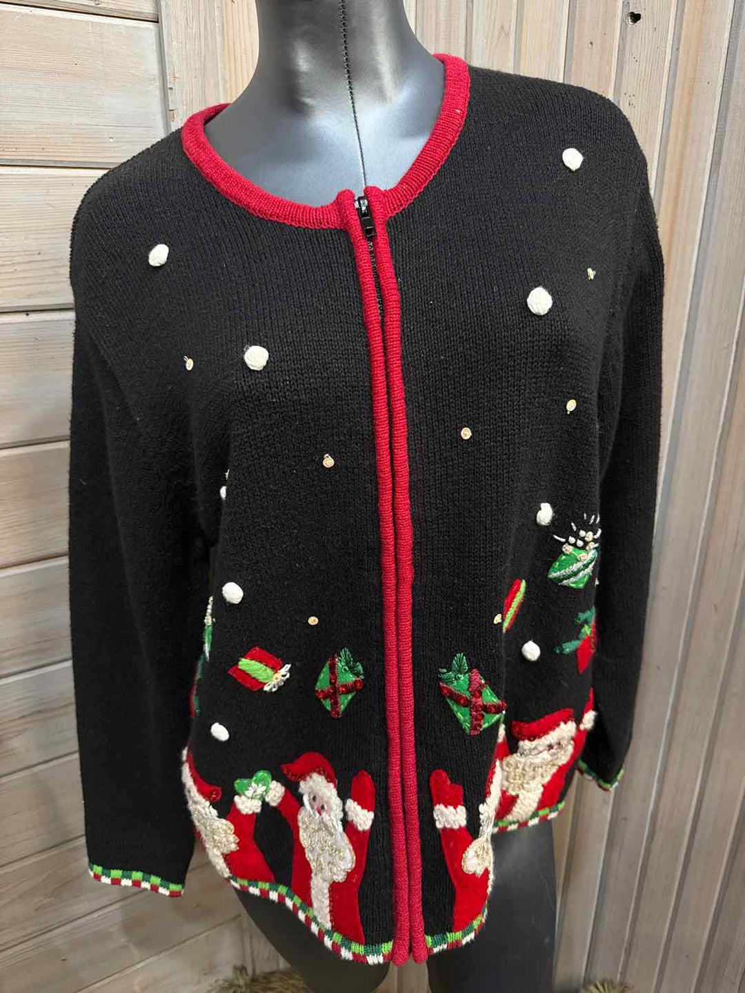 M - Tiara Cardigan