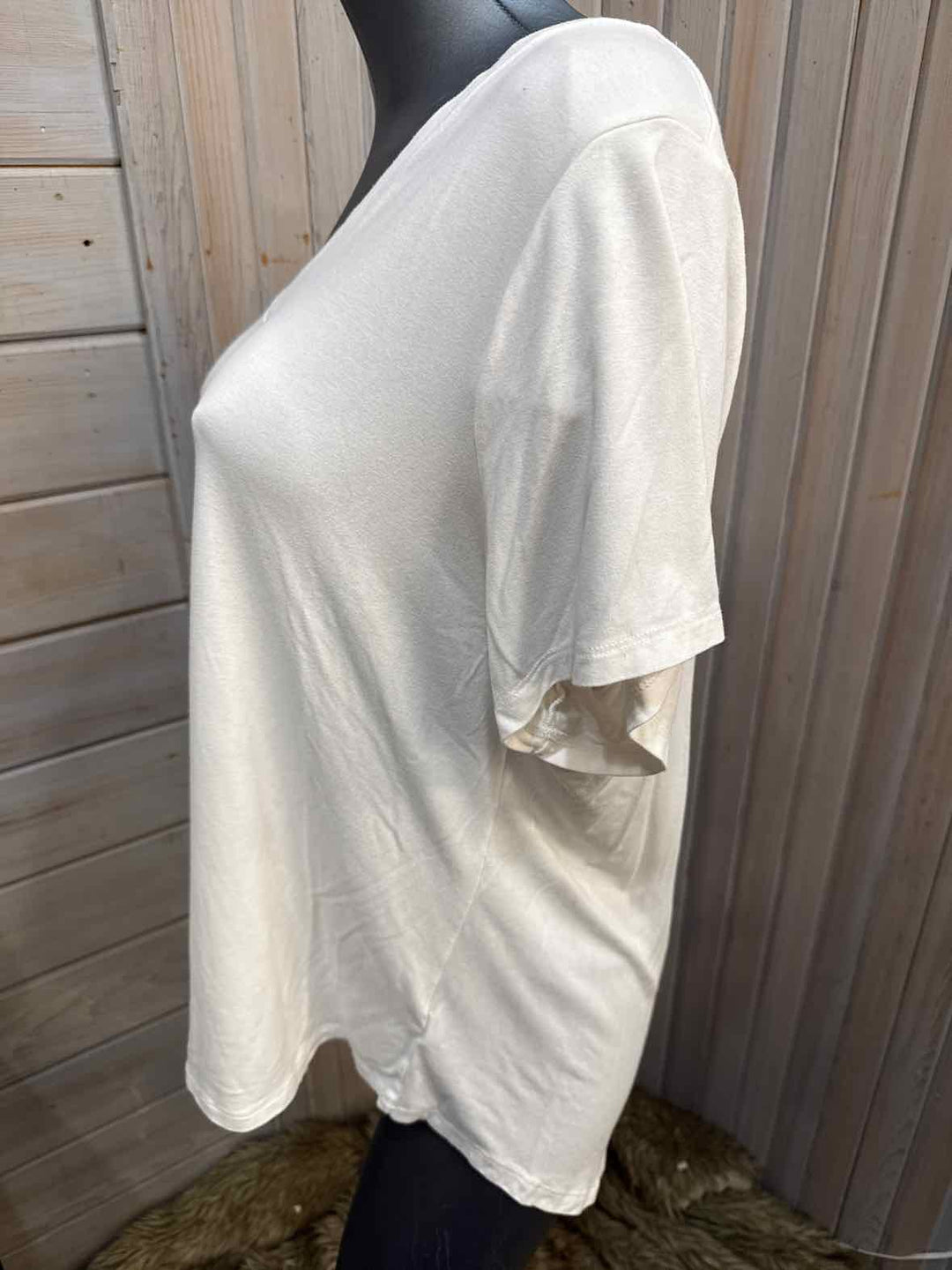 XL - Old Navy T-Shirt