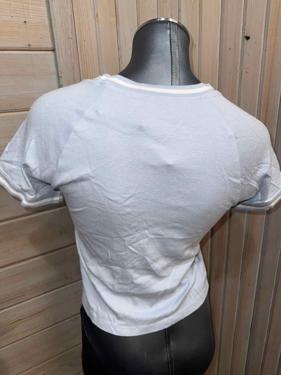 L - Levi's T-Shirt