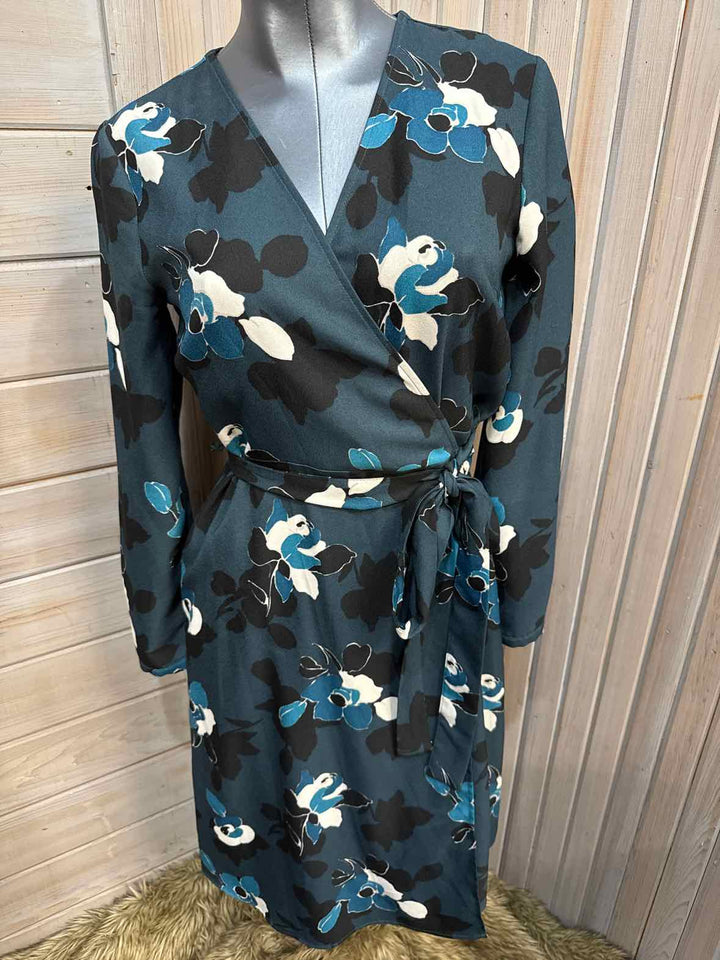 4 - Banana Republic Dress
