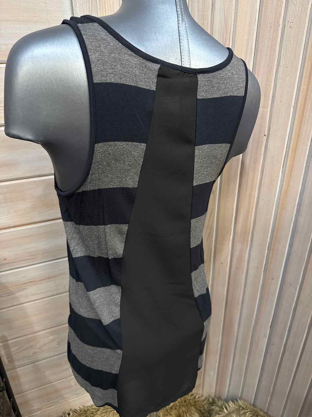 S - Banana Republic Tank