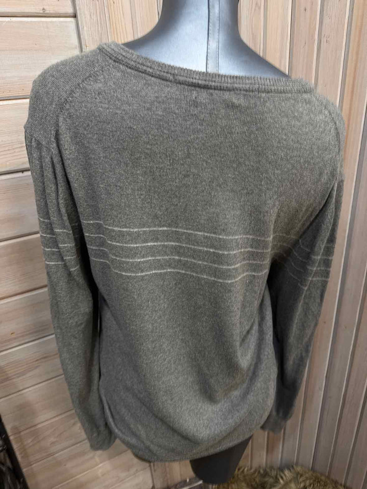 L - Gap Long Sleeve