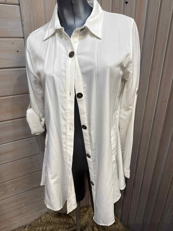 S/M - coco + carmen Button Down