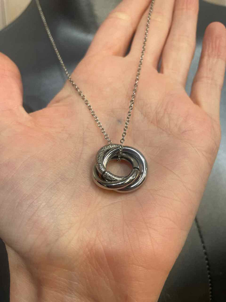 Jewelry - Twisted Knot Necklace