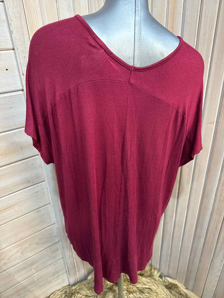 2 - Maurices T-Shirt