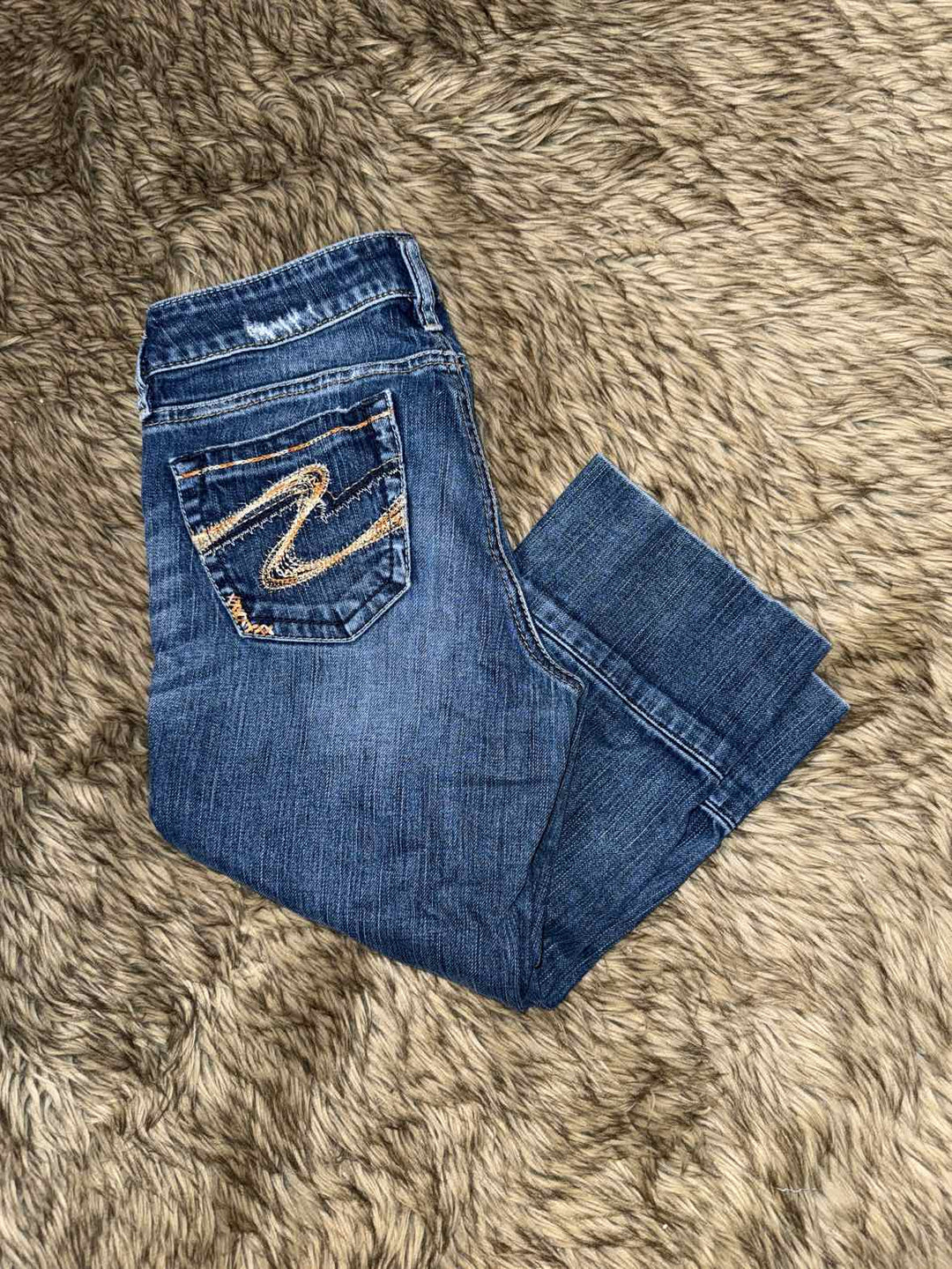 27 - Silver Jeans Co. Capri