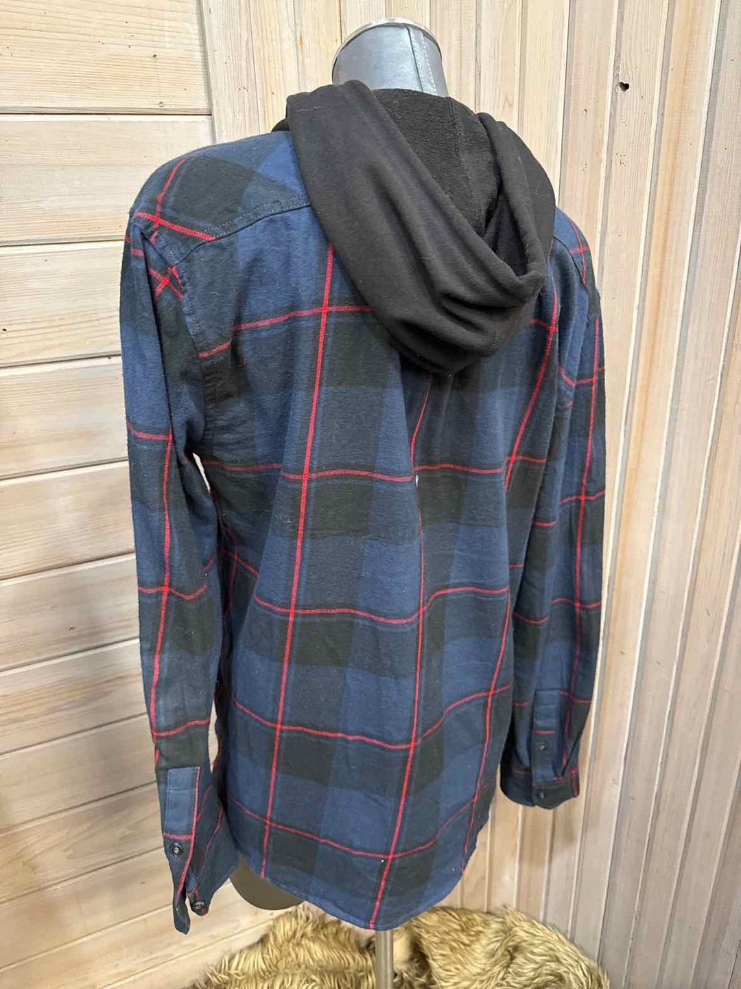 M - Caliville Button Down