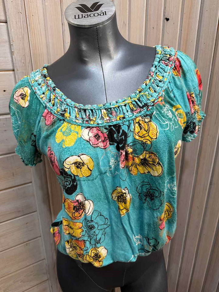 S - American Rag T-Shirt