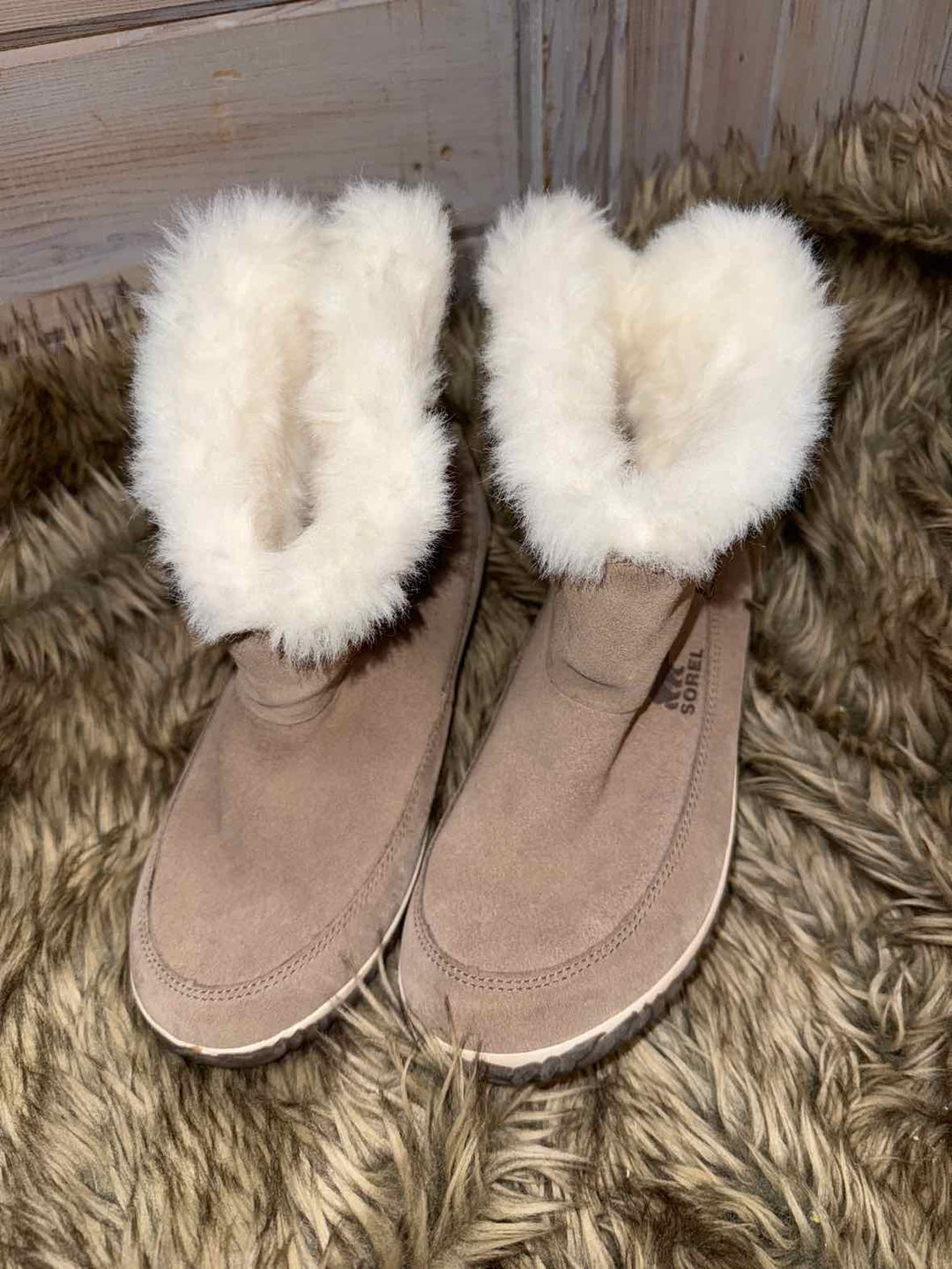 8.5 - Sorel Boots