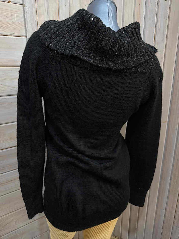 M - Studio Y Sweater