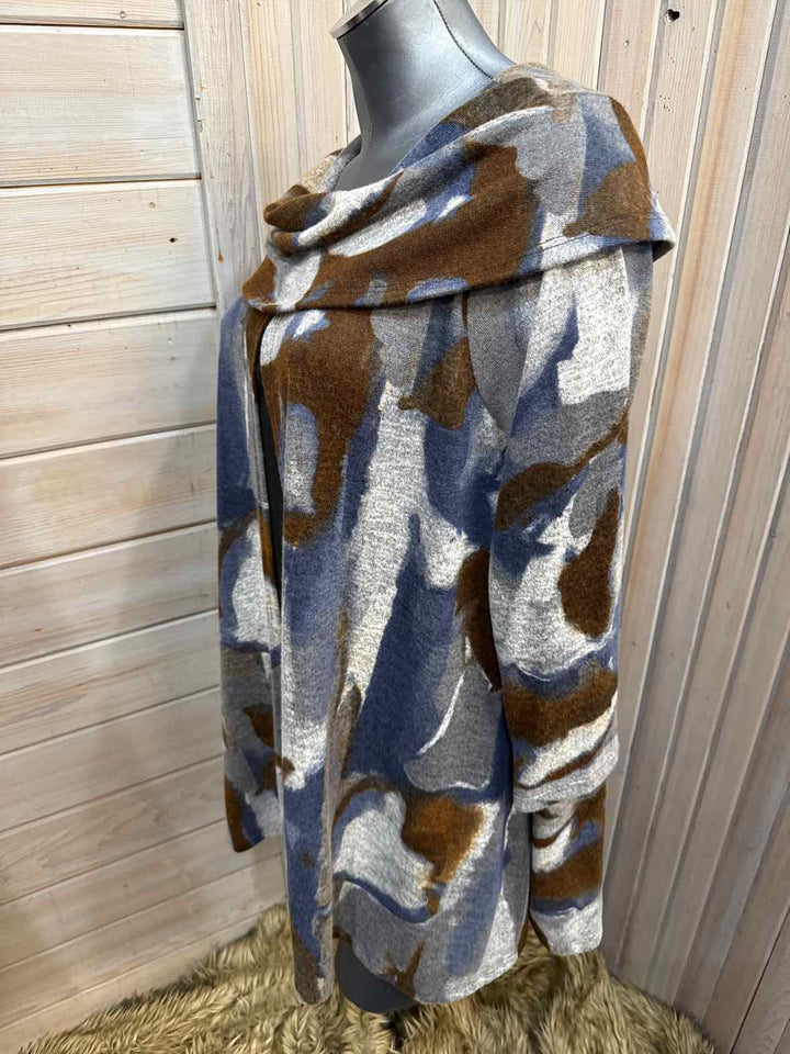 M - Yushi Sweater