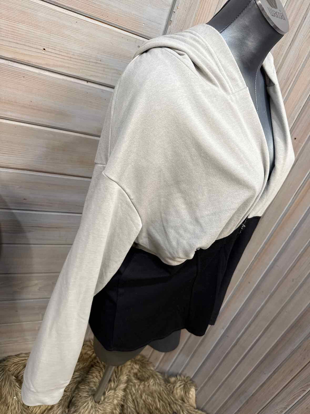 2X - Venus Hoodie