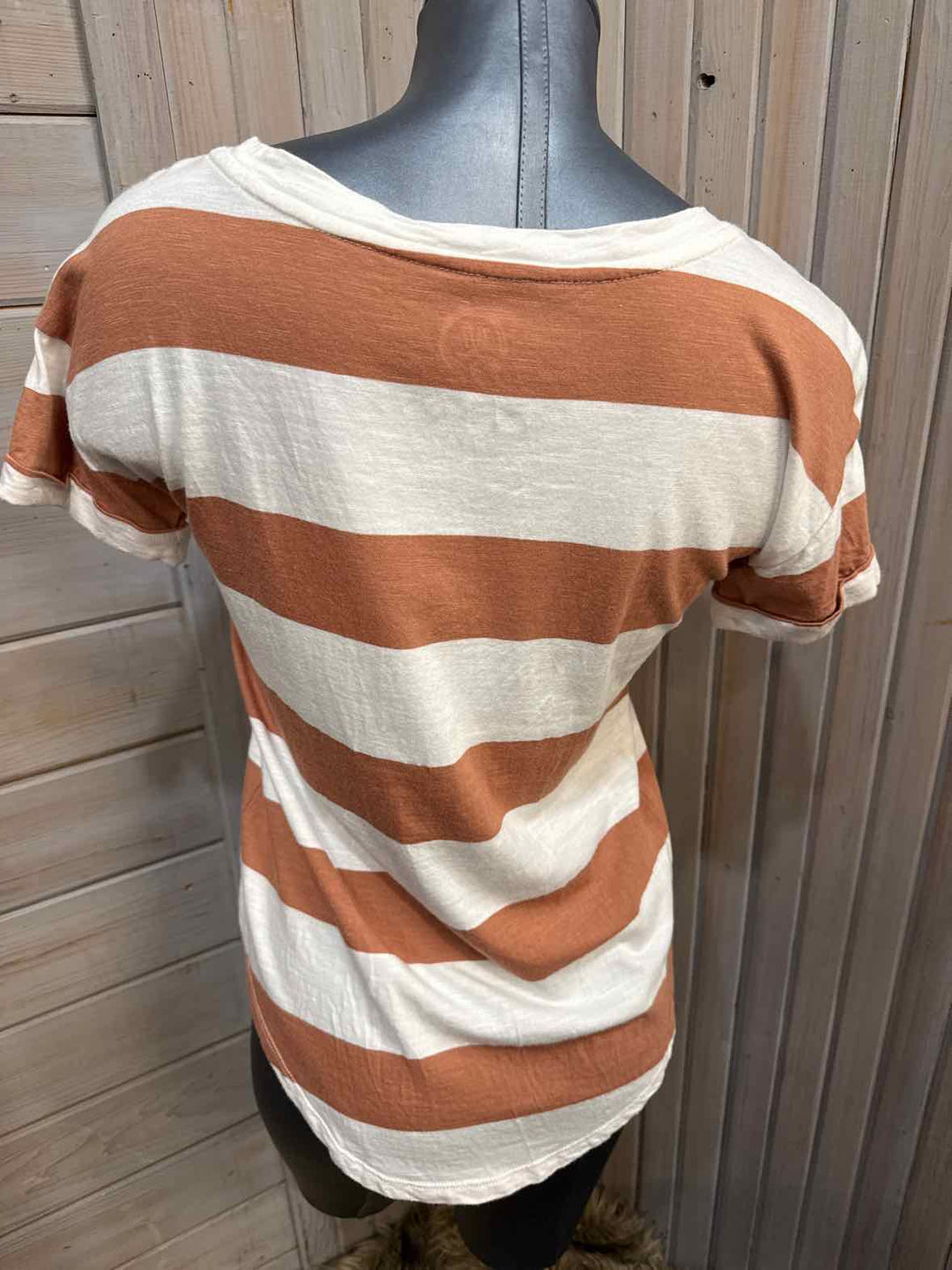 XS - Maurices T-Shirt