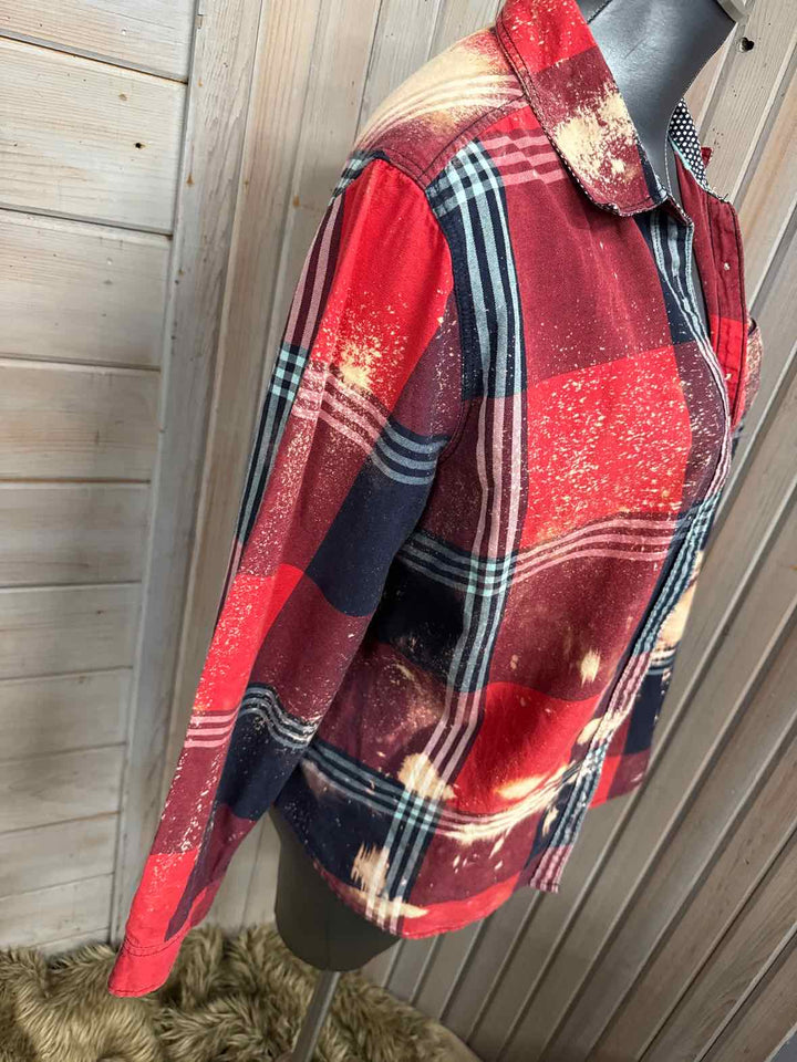 L - Stylus Button Down