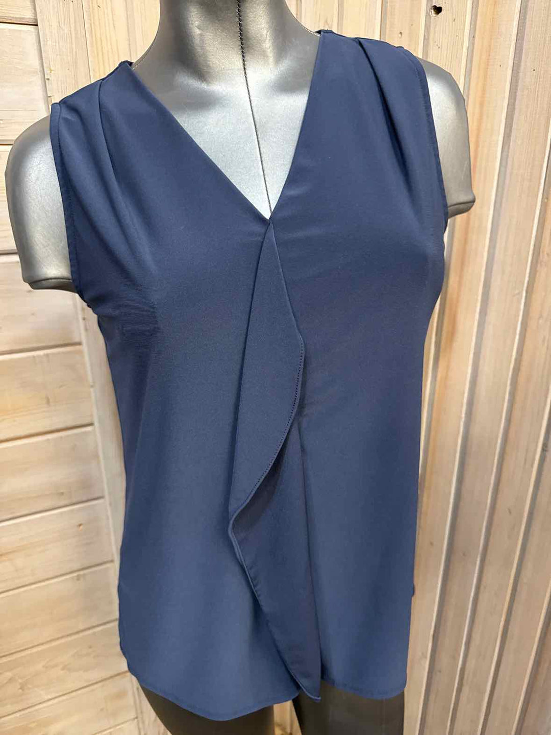 M - Roz & Ali Sleeveless