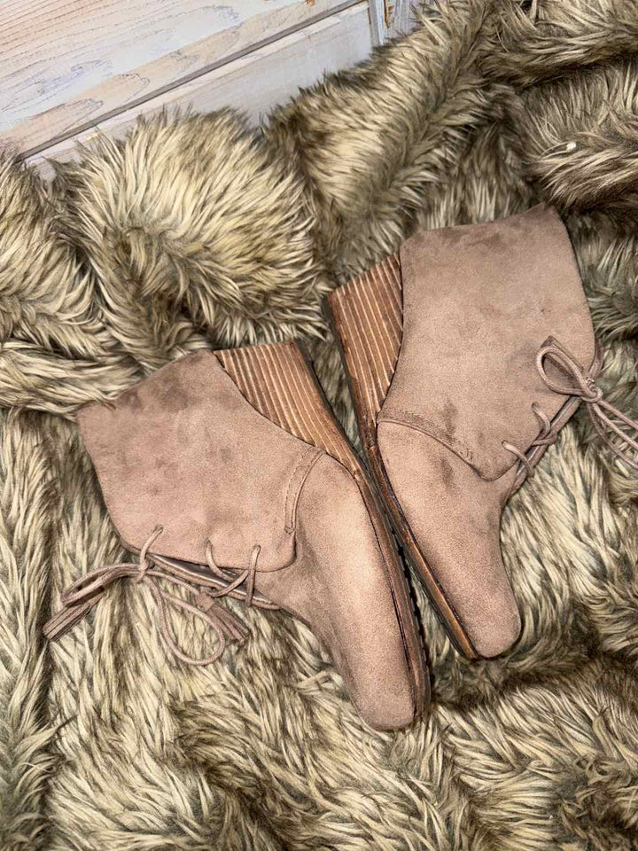 9.5 - Dr Scholls Wedge