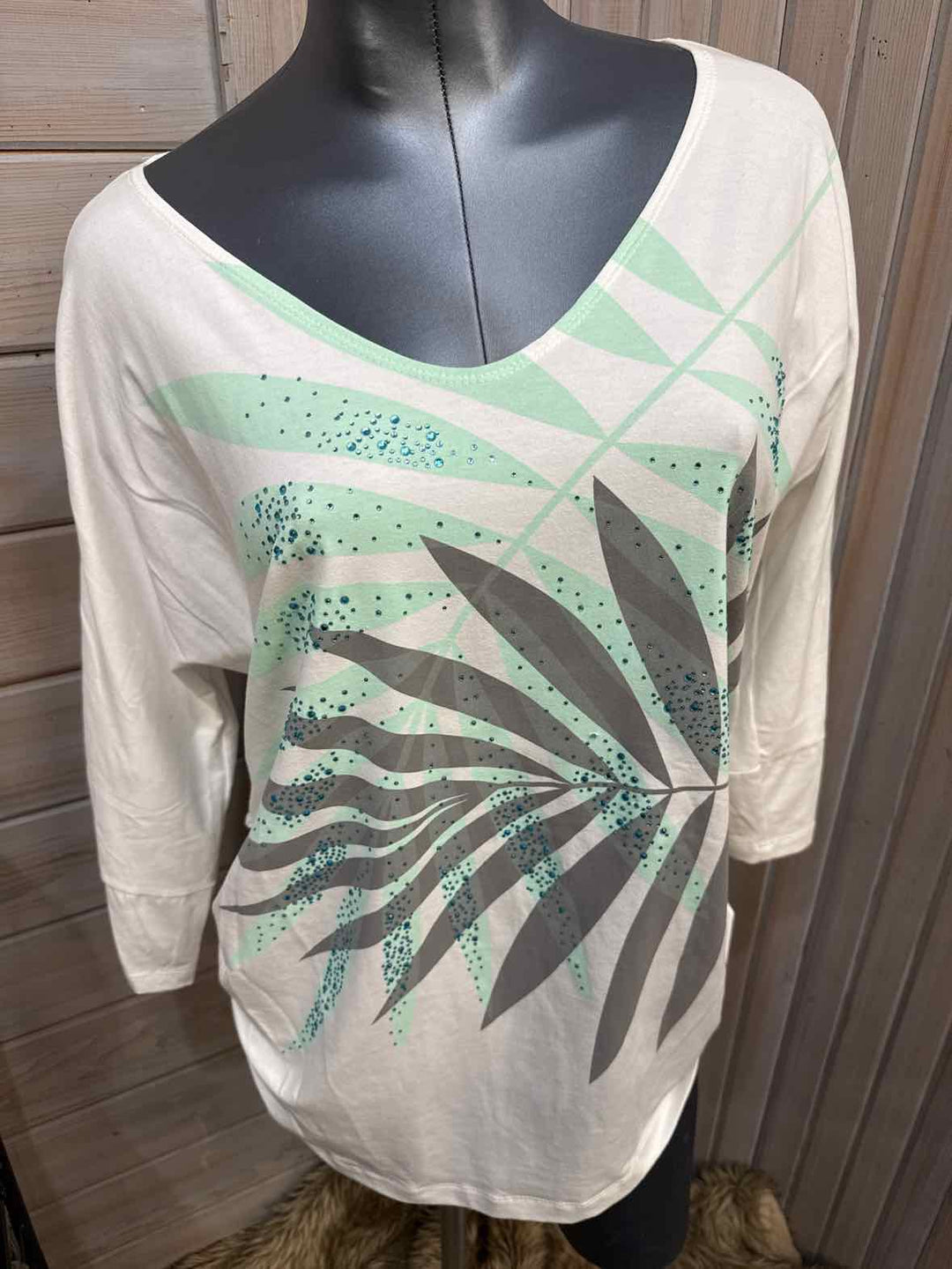 XL - Picadilly Cold Shoulder