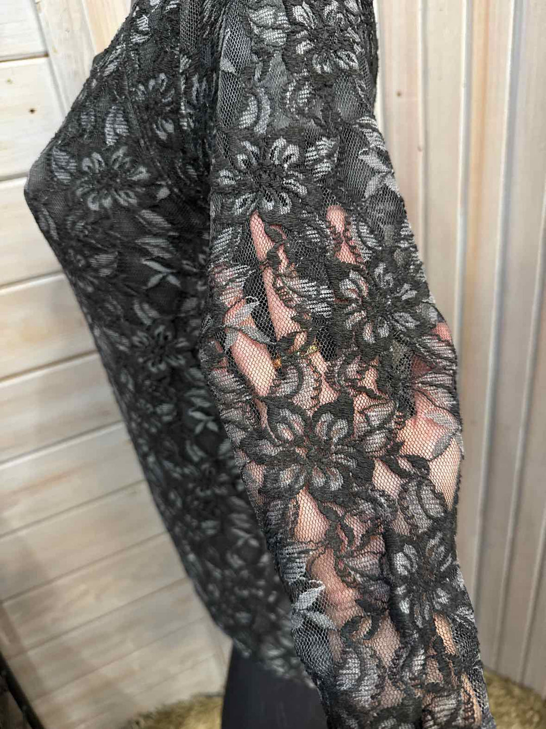 M - DNKY 3/4 Sleeve