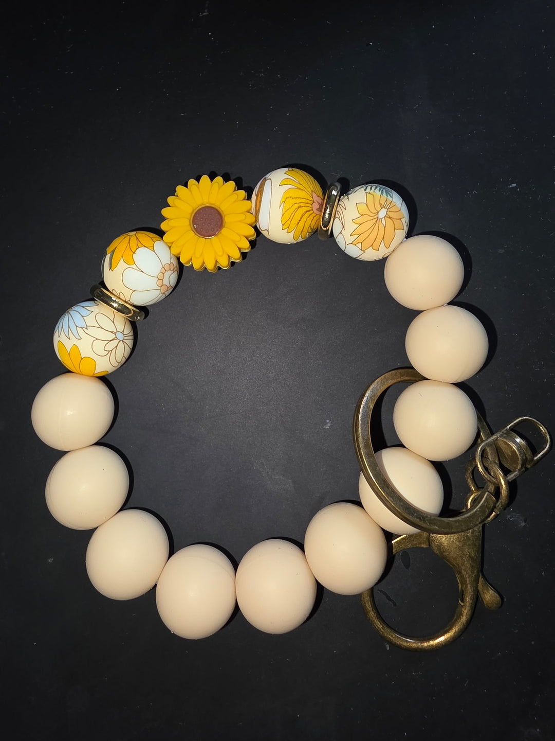 Daisy Wristlets (multiple colors)