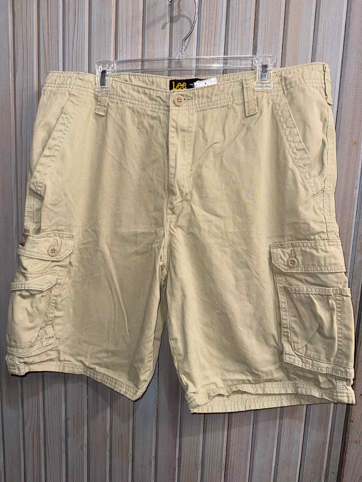 38 - Lee Shorts