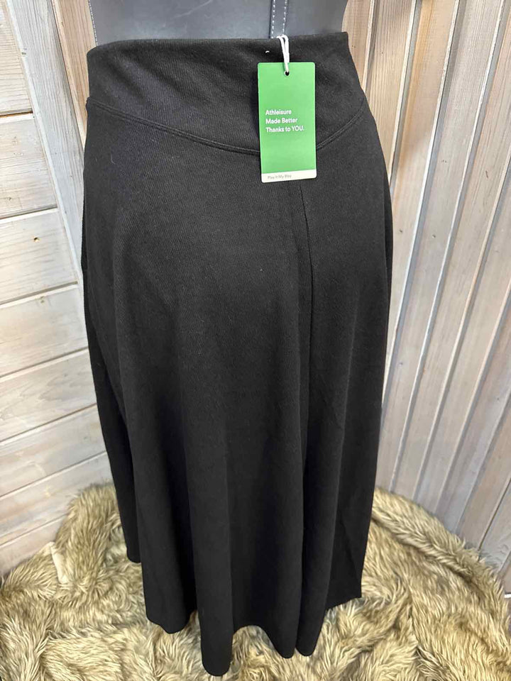 L - HALARA Skirt