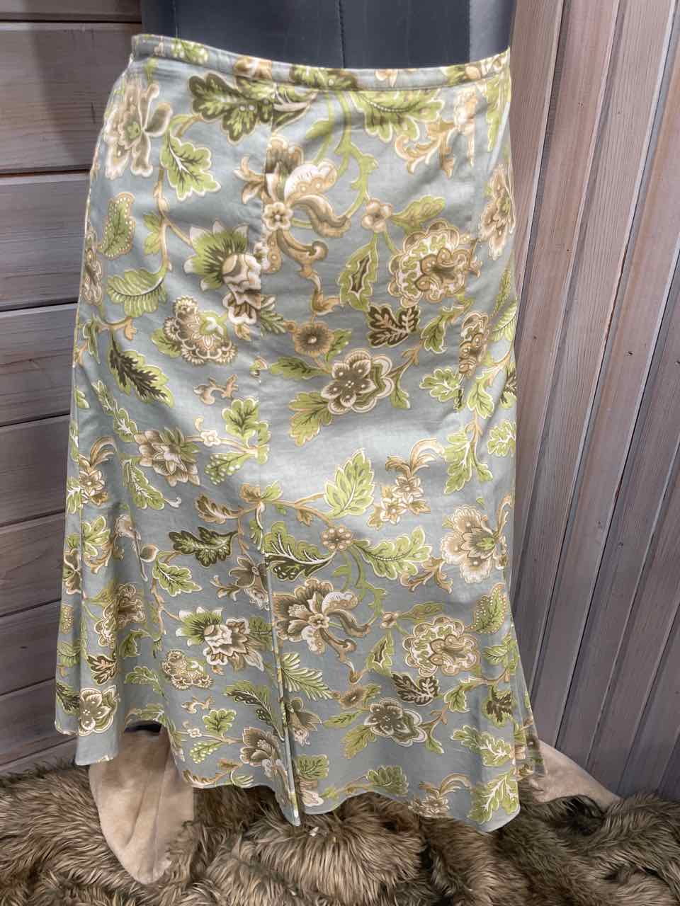 14 - Villager Skirt