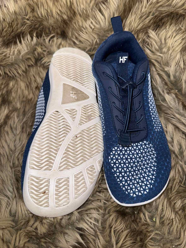 9/9.5 - HIKE Footwear Athletic Shoes