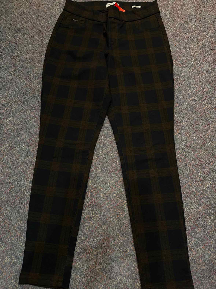 M - Nine West Pants