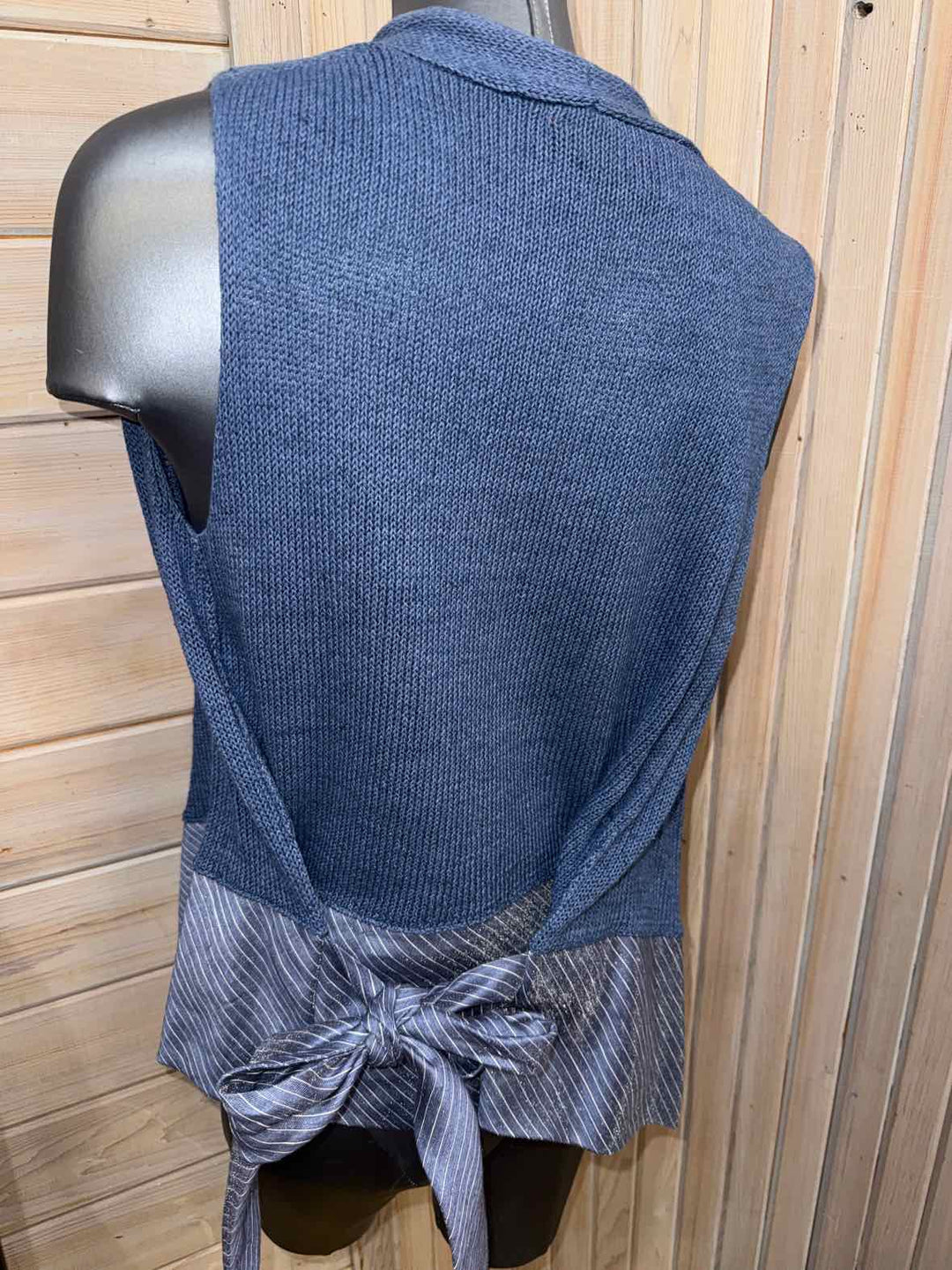 M - J.Jill Vest