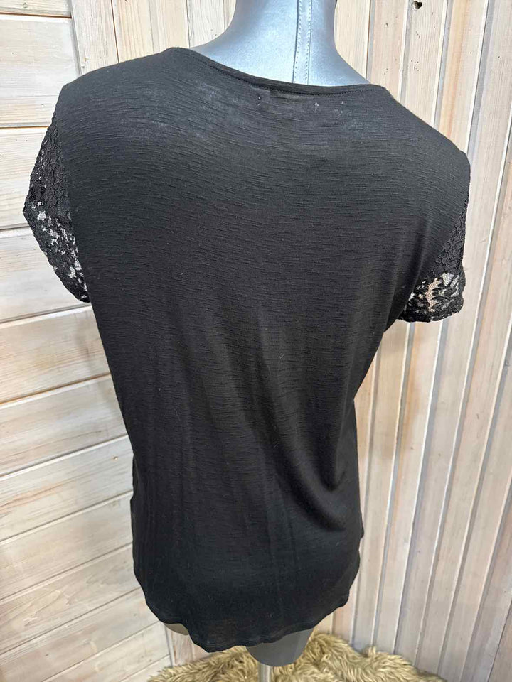 L - Maurices T-Shirt