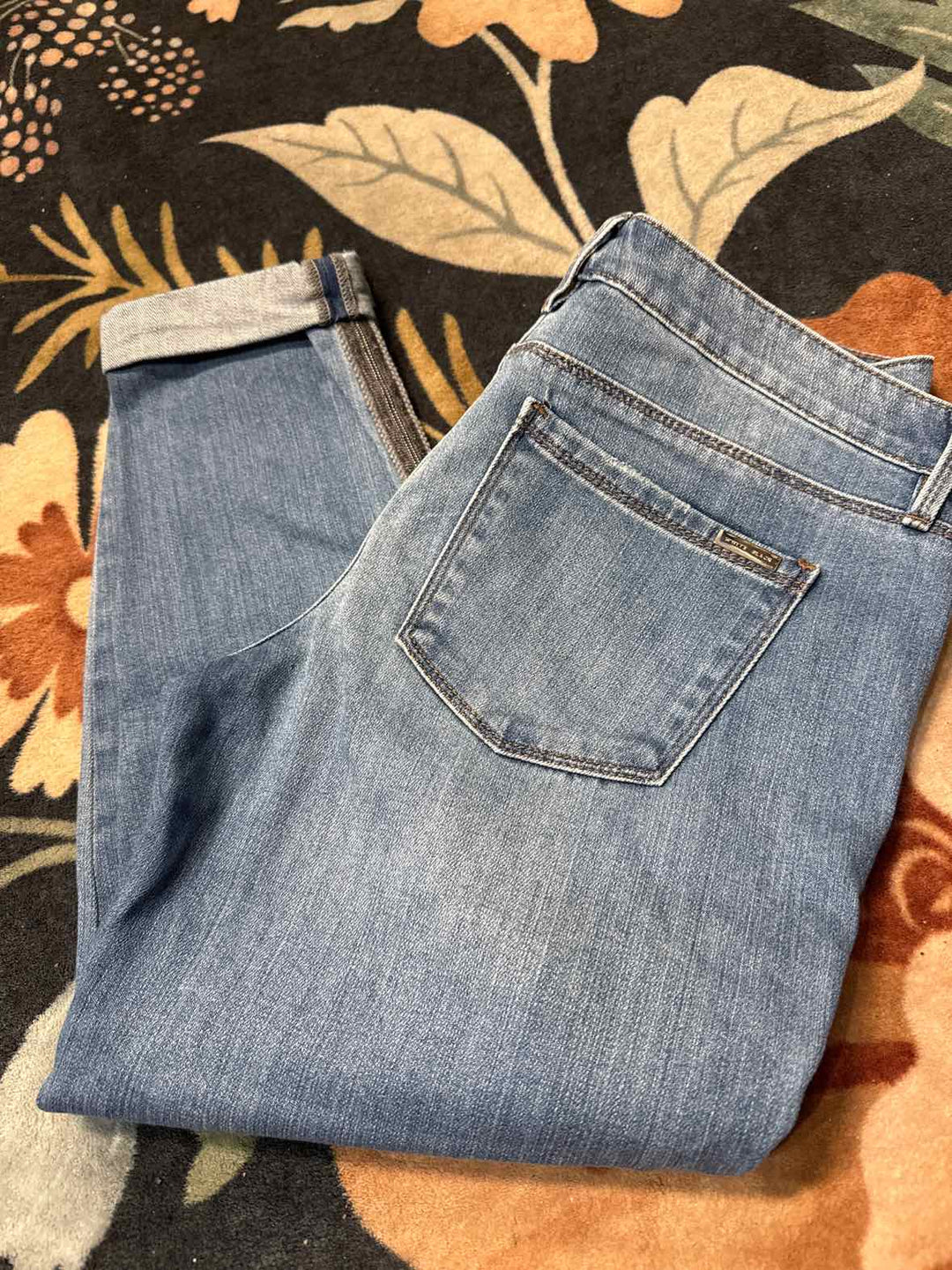 6 - WhiteHouseBlkMkt Jeans