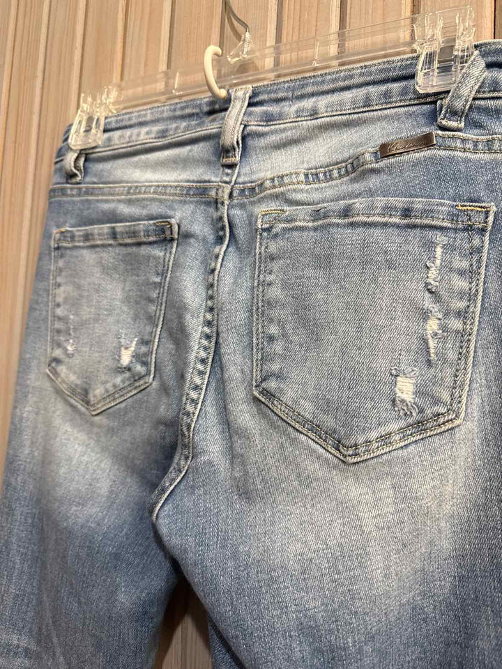 26 - Kancan Jeans