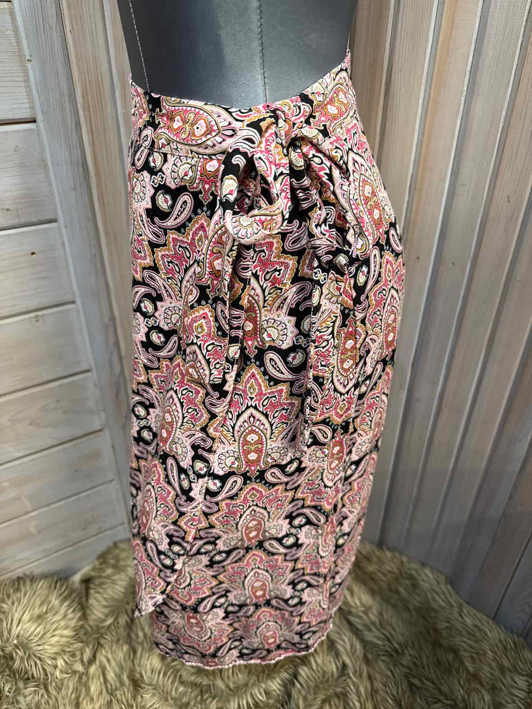 16W - Maurices Skirt