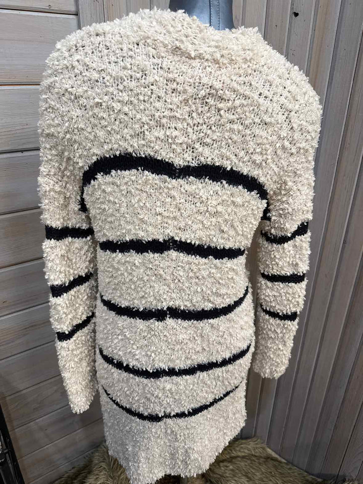 XS - London Kaye Cardigan