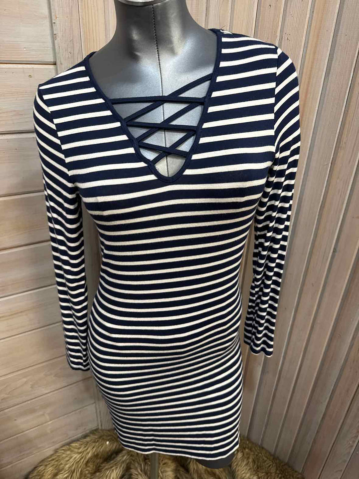 M - Heart & Hips Dress