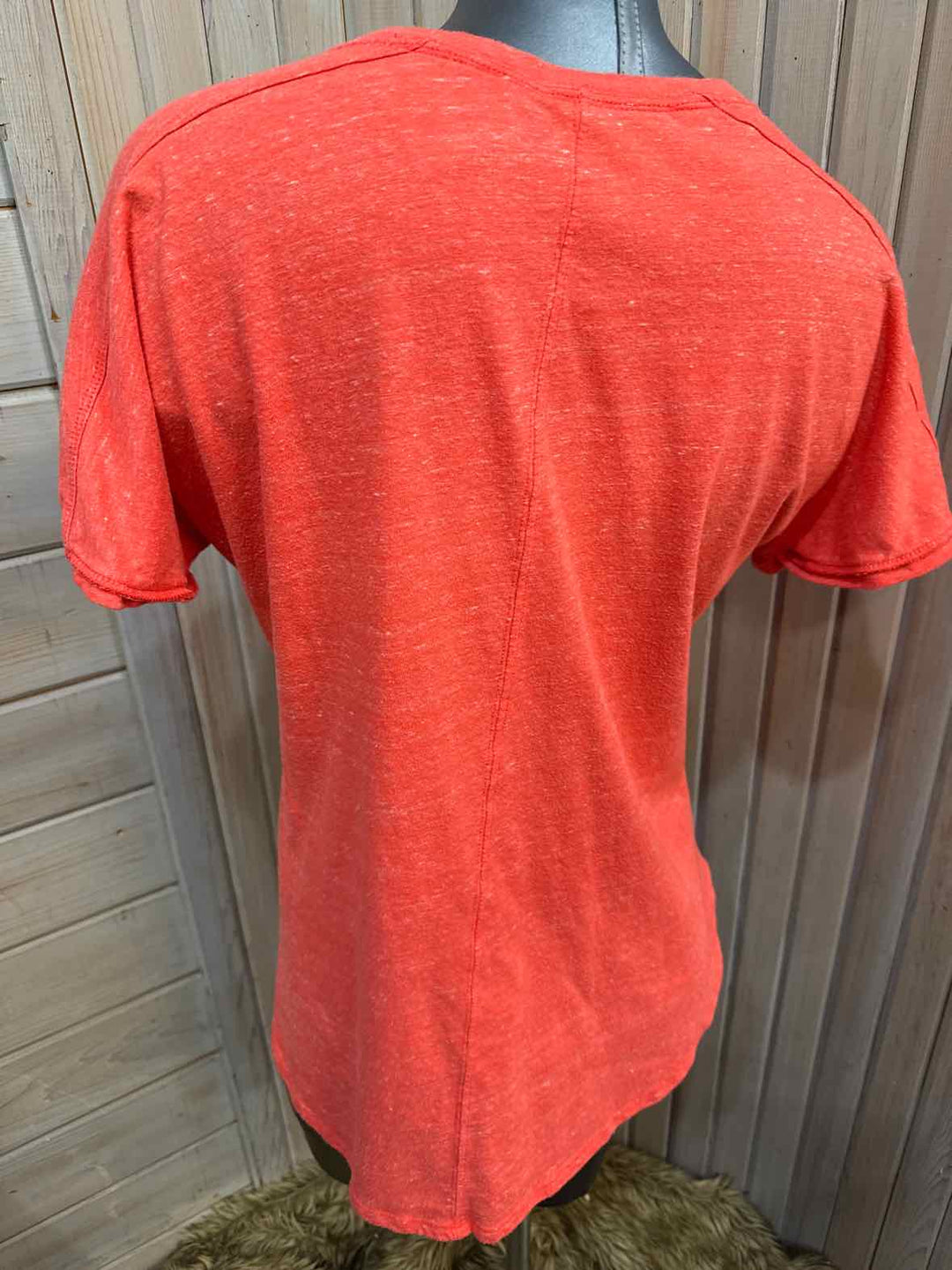 L - Athletic Works T-Shirt