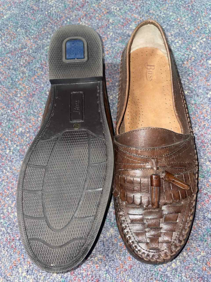 11 - Bass Loafers